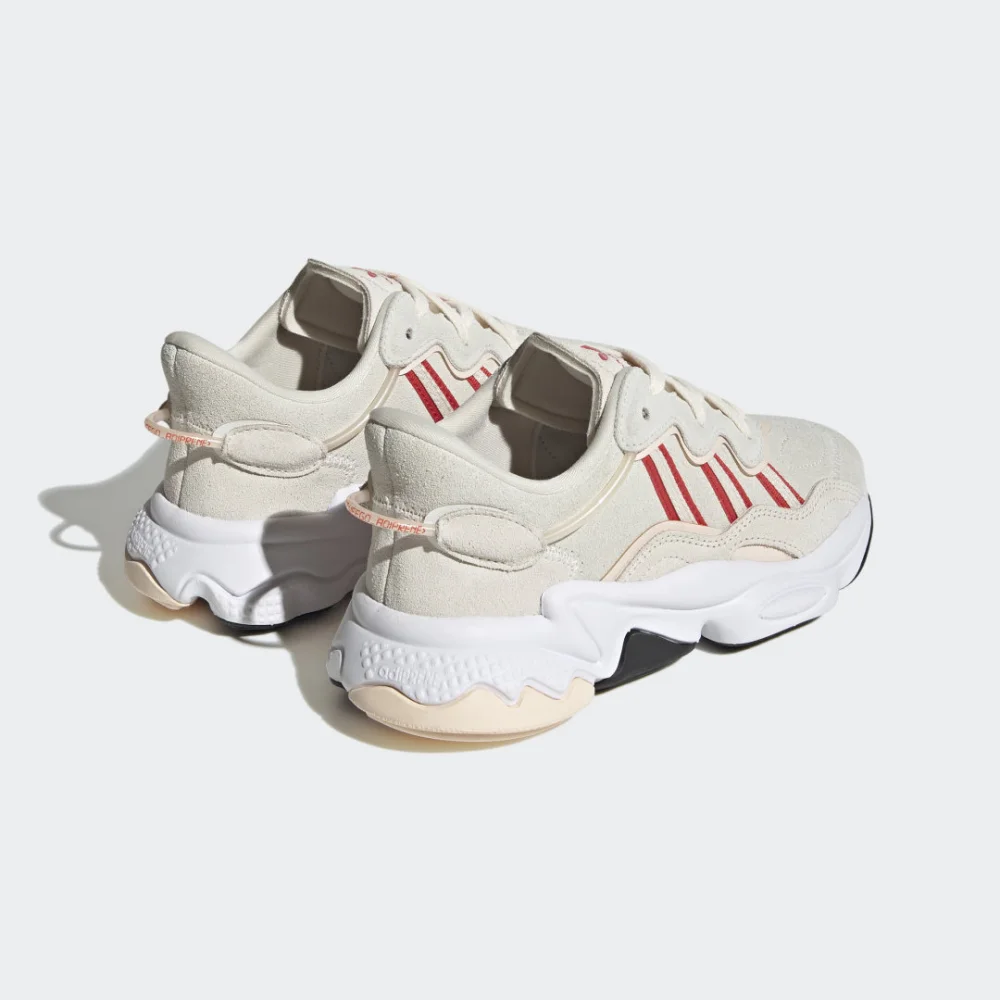 adidas OZWEEGO HQ1634 / weiss