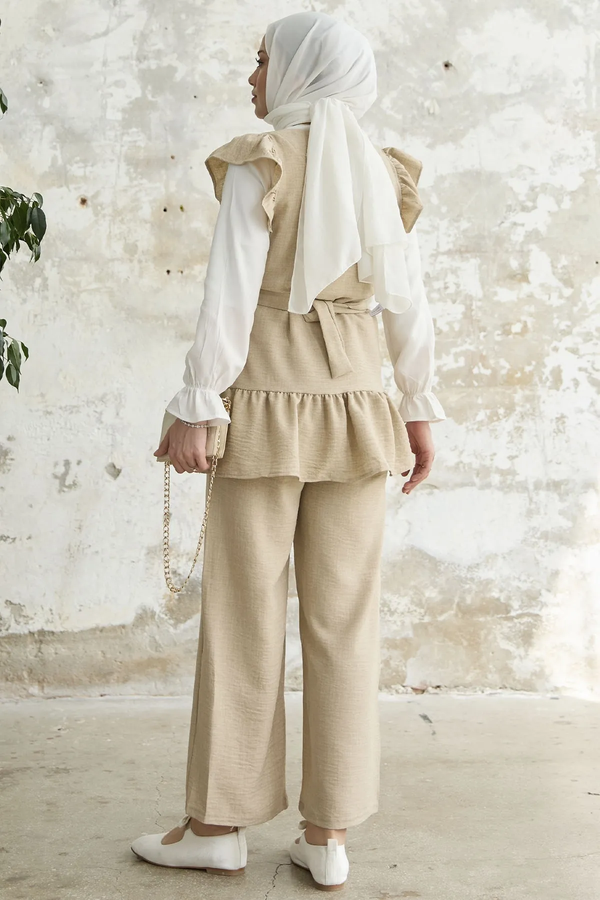 InStyle  Dreiteiliges Set mit Rüschen an der Schulter - Beige