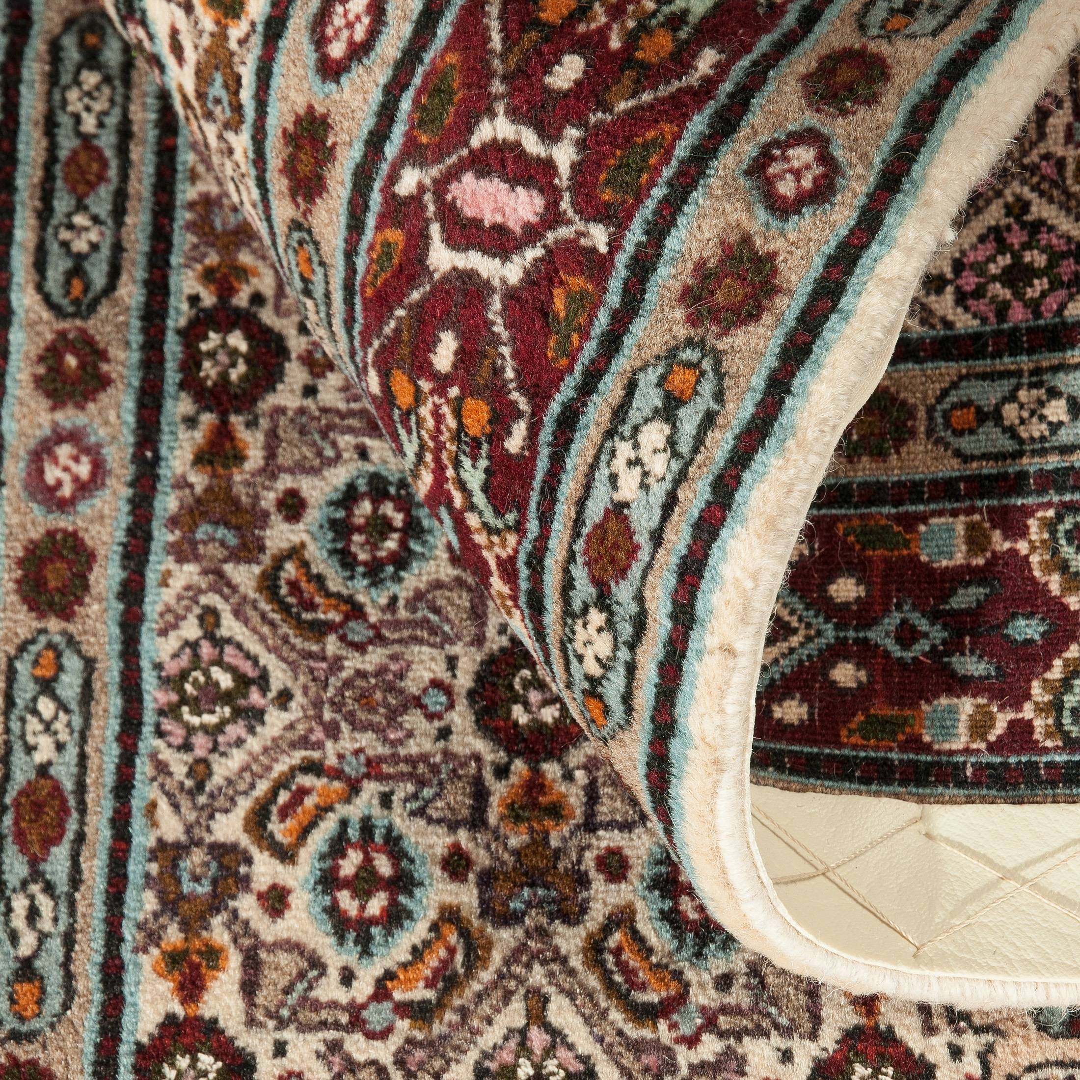 Moud Mahi Orient-Teppich, Diverse