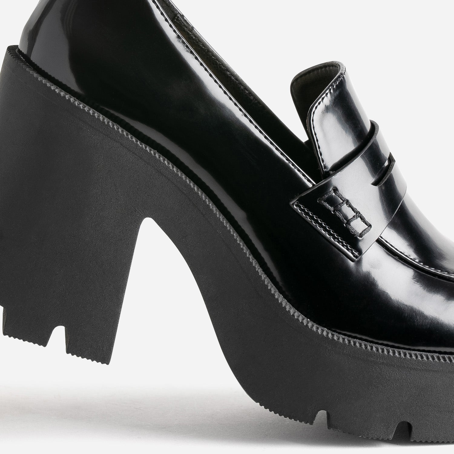 Mocassin TEXTO noir à plateforme crantée