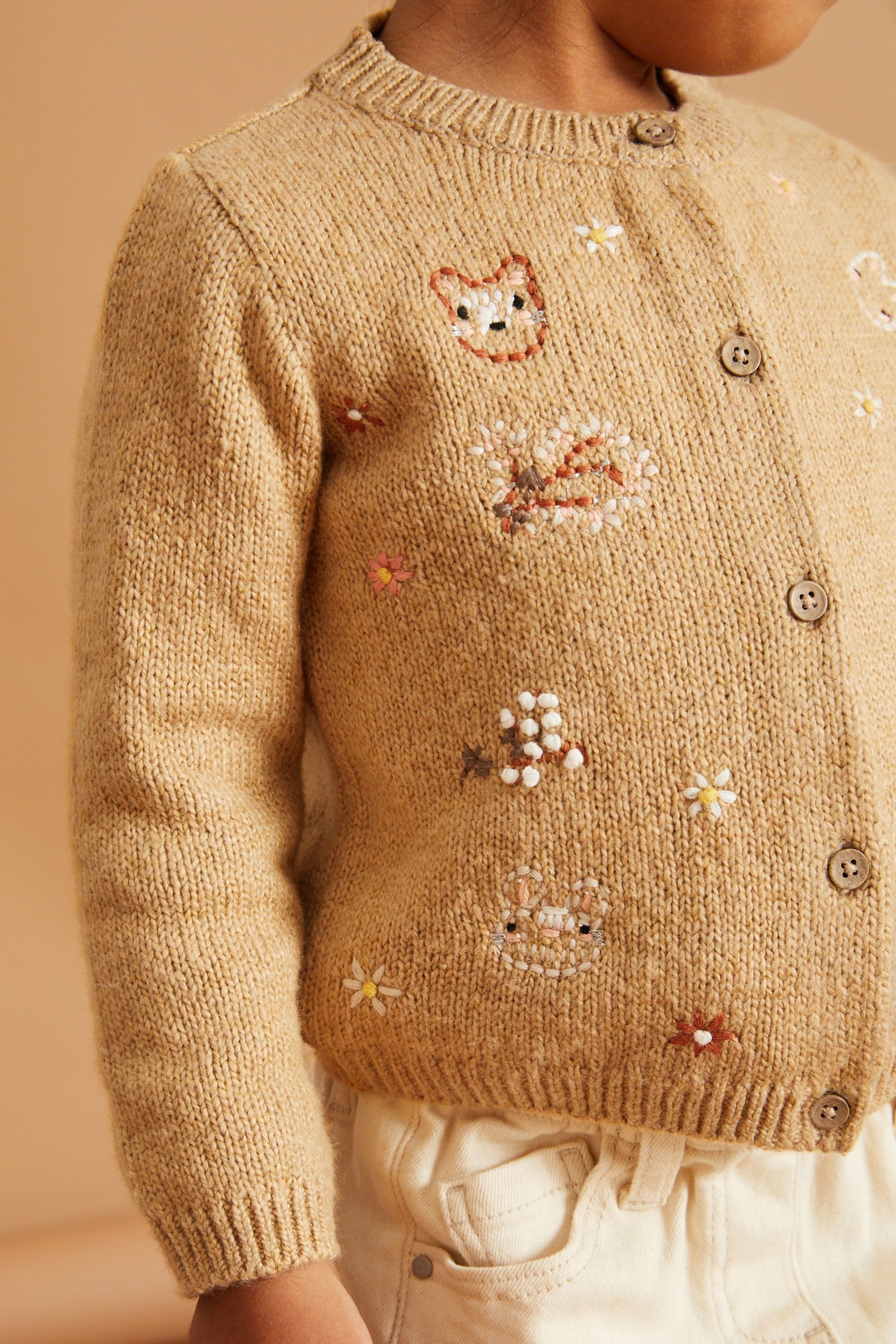 Next Strickjacke Strickjacke mit Figurenstickerei (1-tlg)