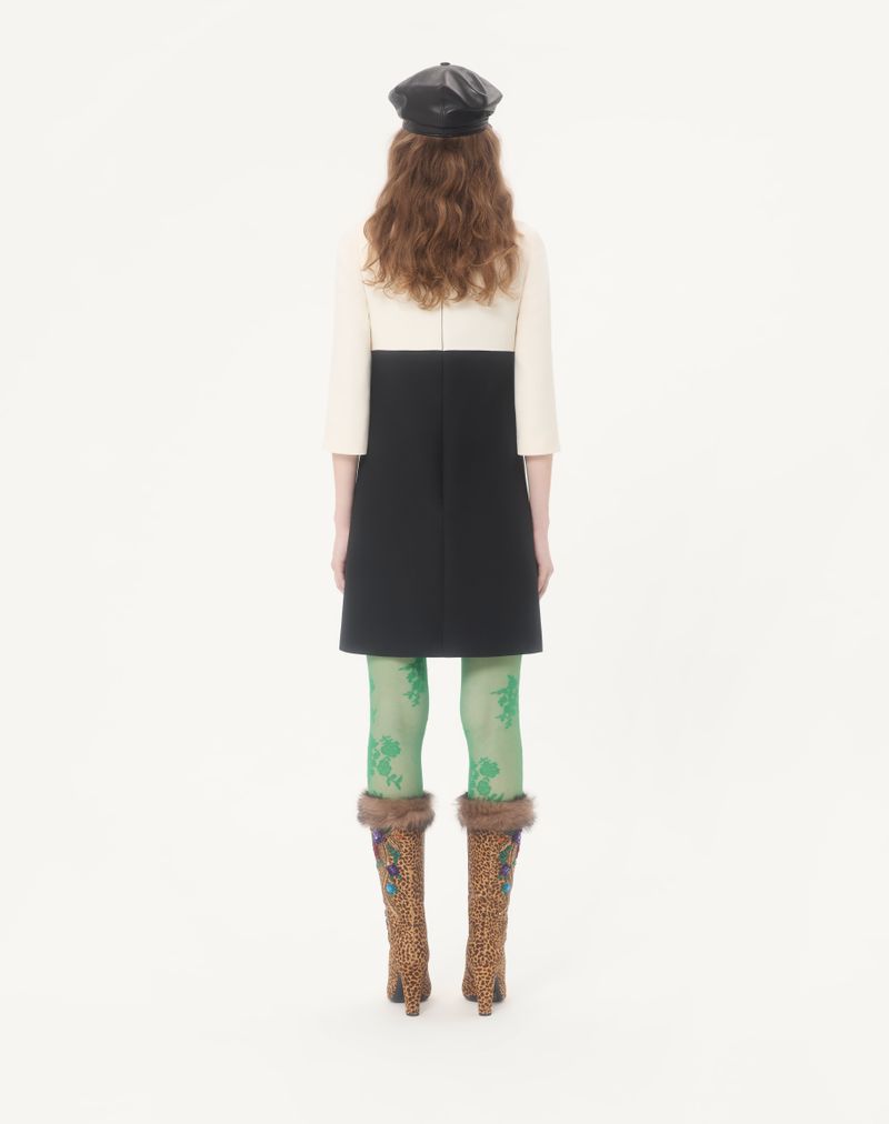 Vestido curto de crepe de alta costura