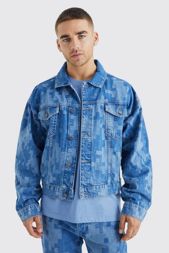 Kastige Camouflage Jeansjacke mit Laser-Print