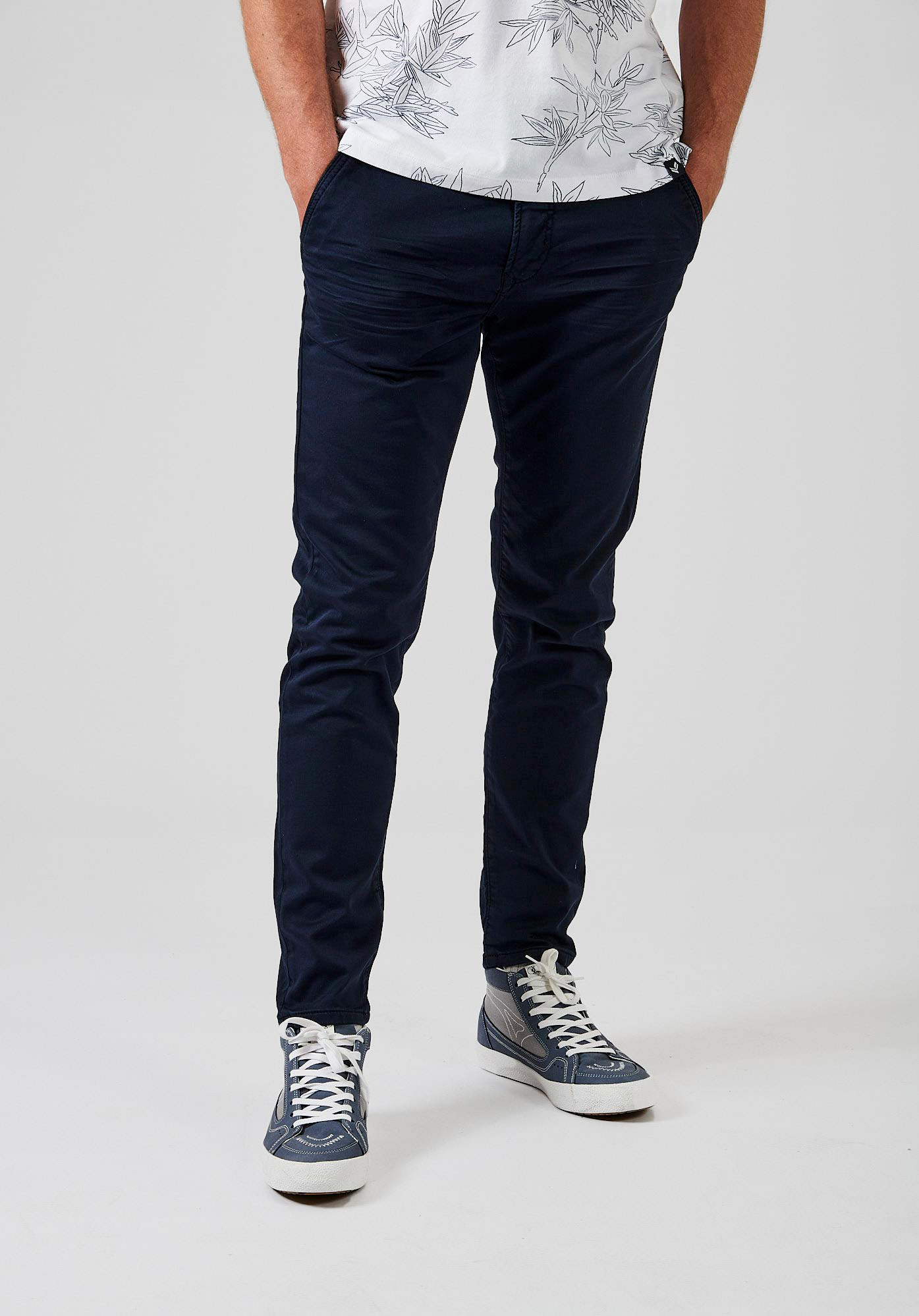 IRWIX  Jean slim relaxed bleu marine homme