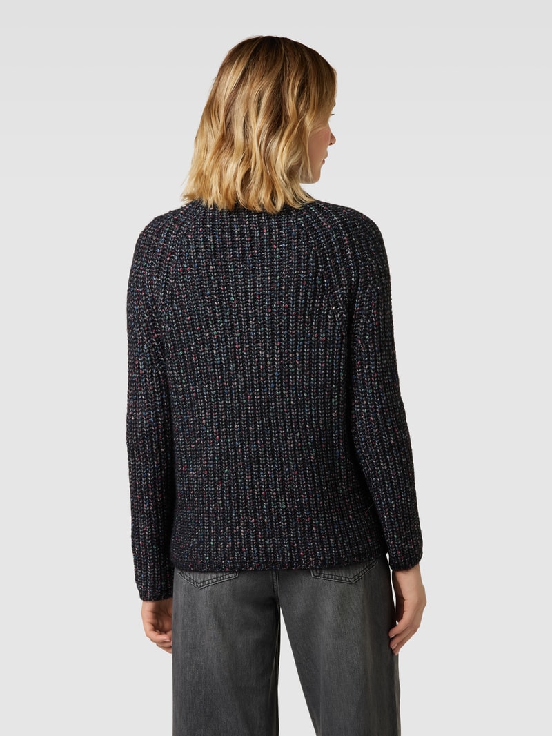 Strickpullover mit Turtleneck in schwarz