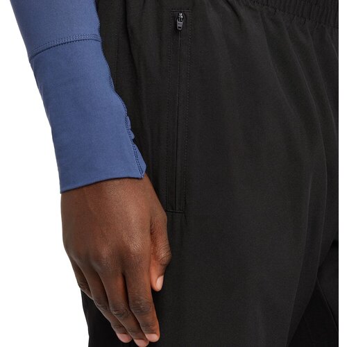HERREN SPORTHOSE BERGA KURZGRÖSSE