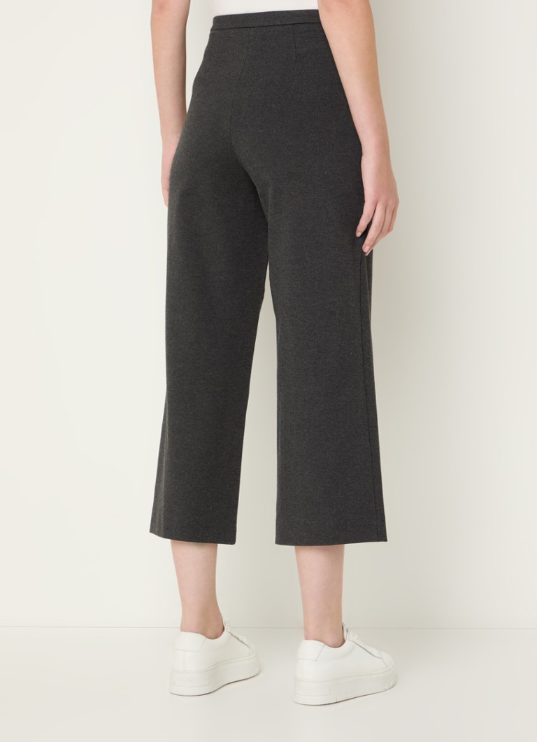 Pantaloni scurți cu talie înaltă și croială largă de la Whistles Camilla, confecționați din material elastic.
