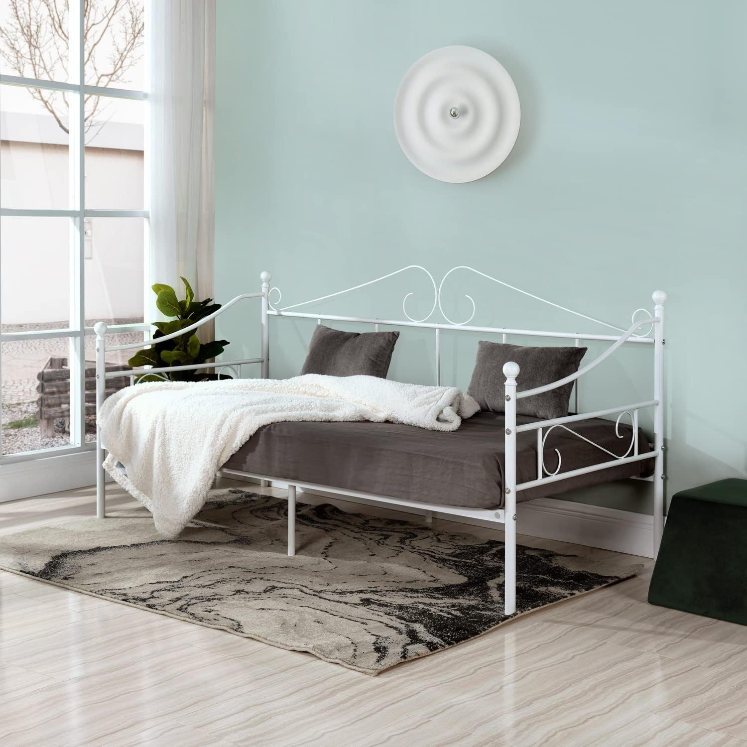 Lollanda Bettgestell Klassisches Metall-Tagesbett - Stabile Stahl-Latten Schlafsofa