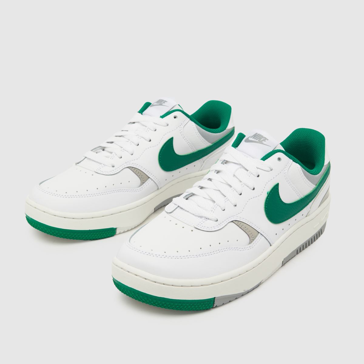 Nike Gamma Force – Vita och gröna träningsskor