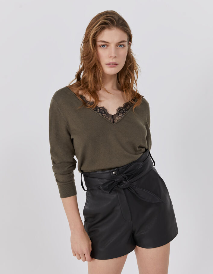 Pull kaki encolure devant dos en dentelle femme