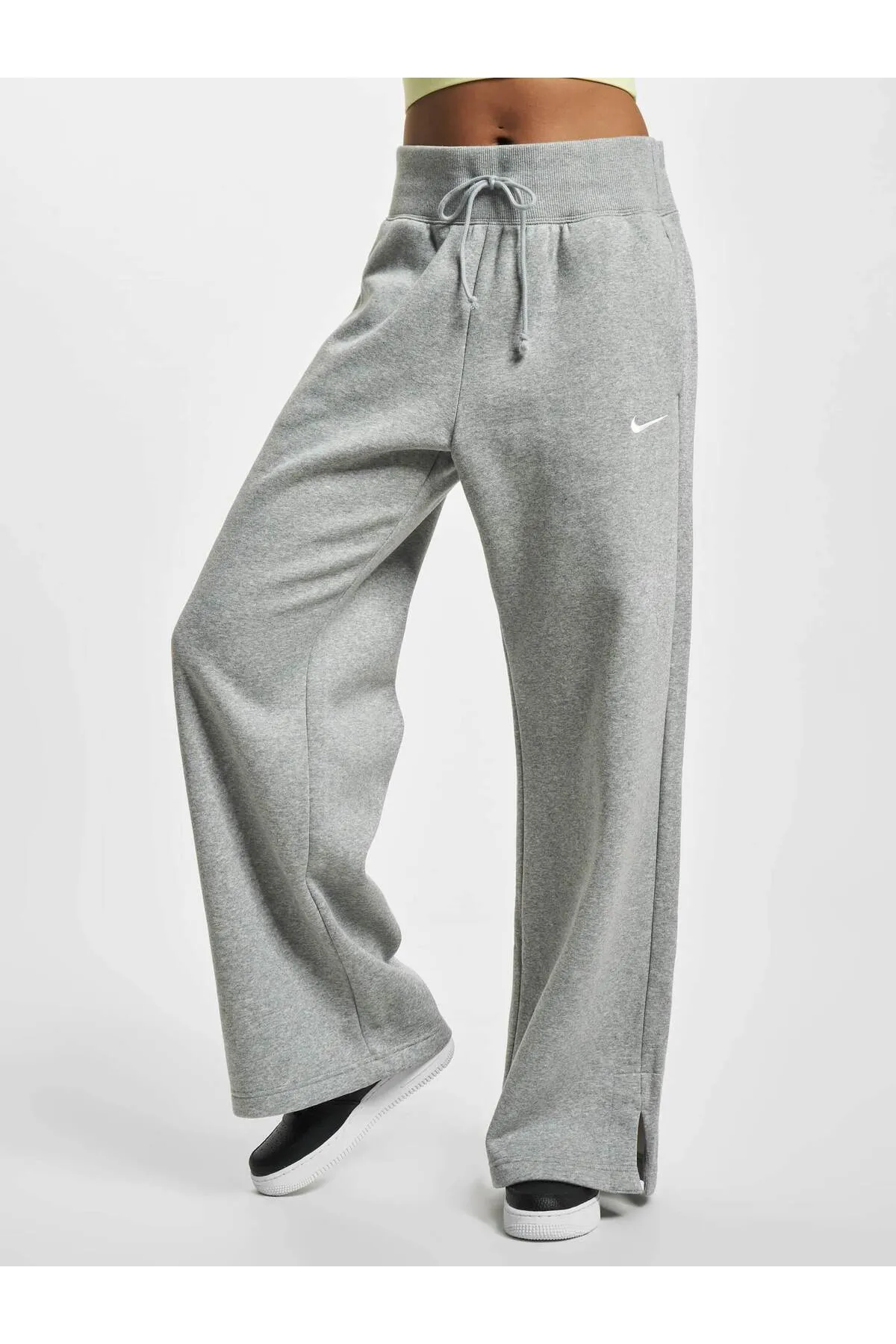 Nike  Jogginghose - Grau - Relaxed