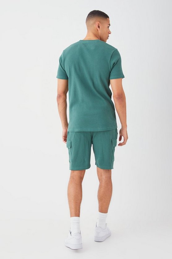 Slim-Fit T-Shirt & Cargo-Shorts in Waffeloptik
