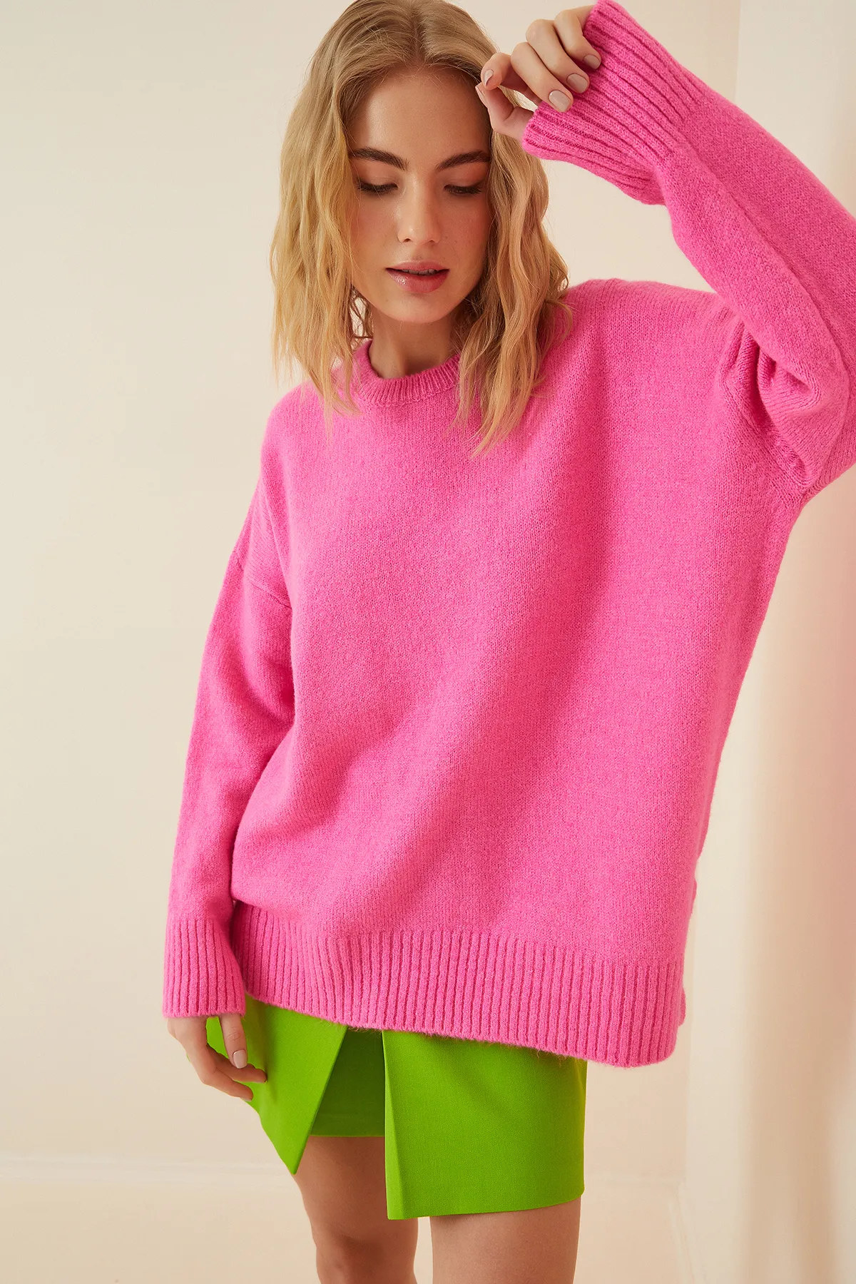 Happiness İstanbul  Rosa Oversize-Strickpullover für Damen PN00054