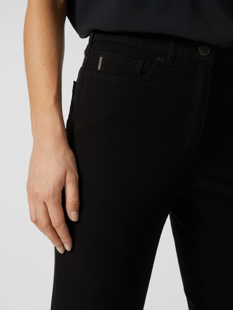 Coloured Comfort Fit Jeans Modell 'Greta' in schwarz