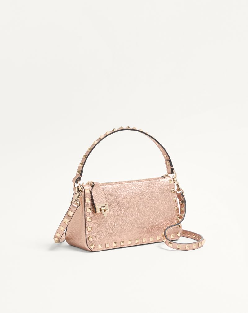 Bolsa de ombro pequena Valentino Garavani Rockstud em couro de bezerro granato laminado