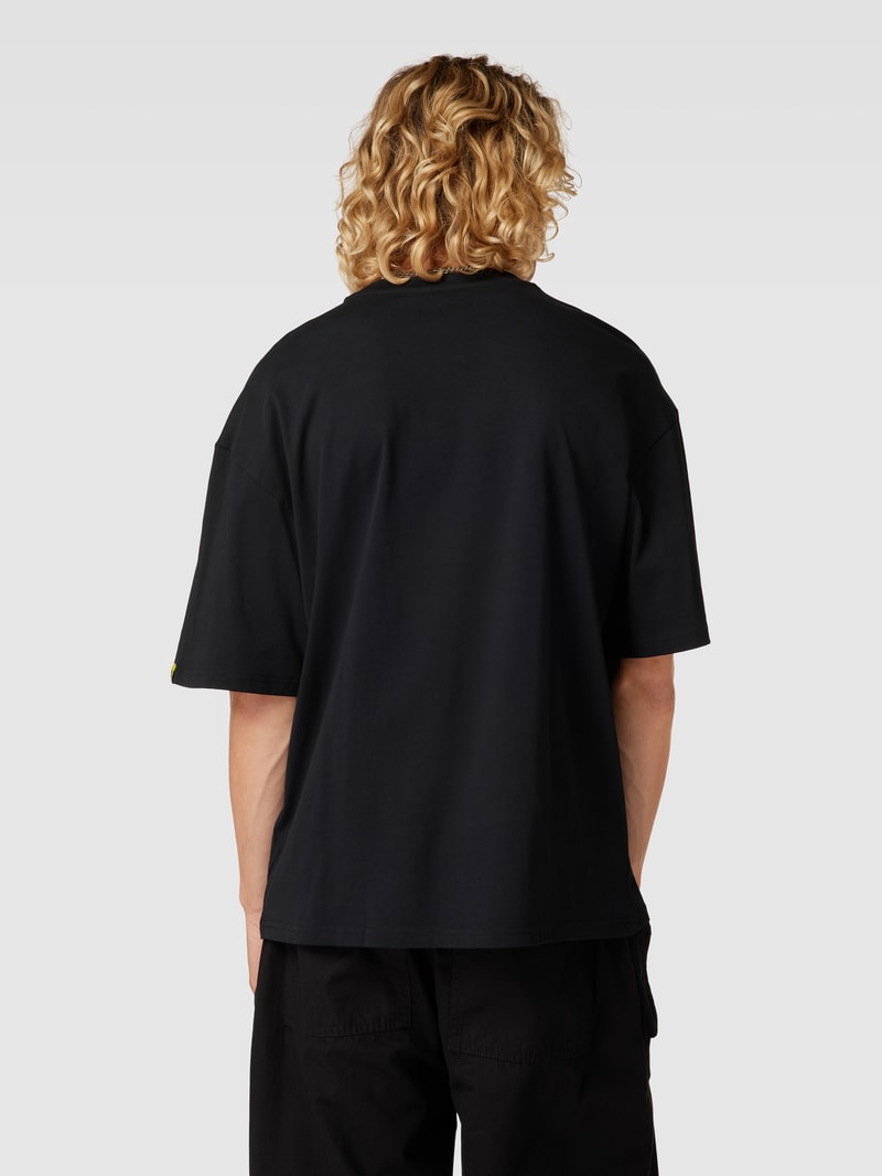 T-Shirt mit Motiv-Print in schwarz
