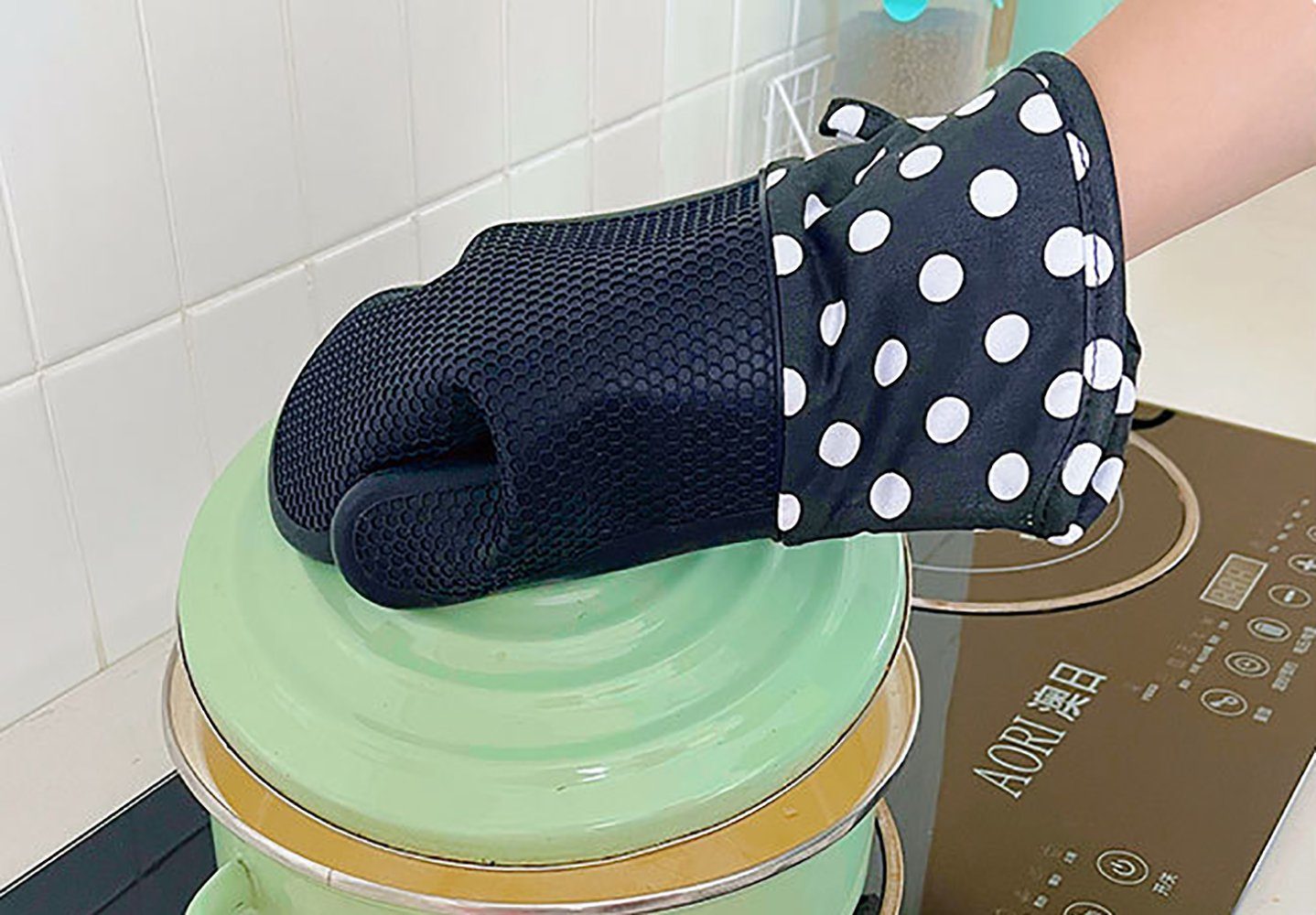 SCOKIT Topfhandschuhe Premium Qualität 1 Paar hitzeschutz Handschuhe, (aus Silikon und Baumwolle grillhandschuhe backofenhandschuhe), rutschfeste oberfläch hitzebeständig Topfhandschuhe