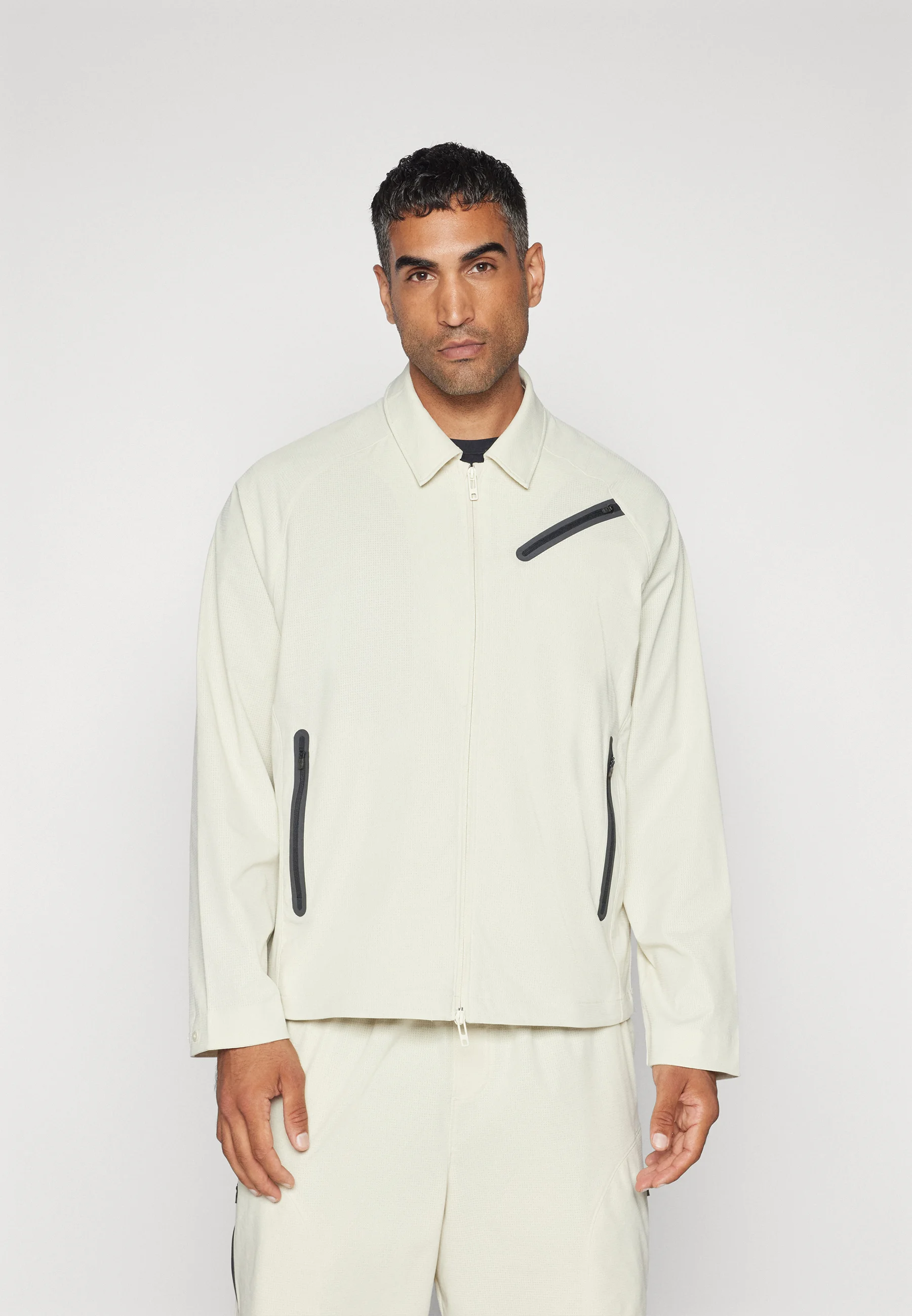 Chaqueta deportiva Under Armour UNSTOPPABLE AIRVENT