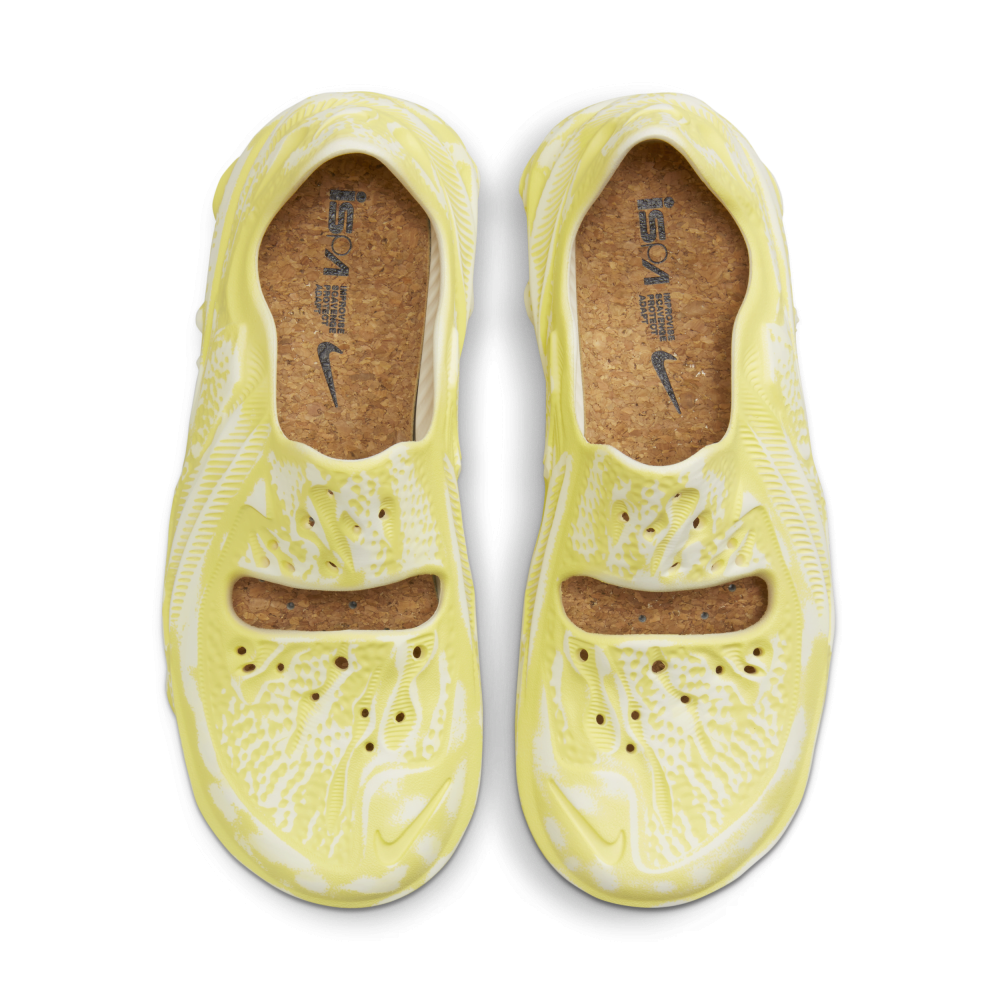 Nike ISPA Universal DM0886-102 / weiss