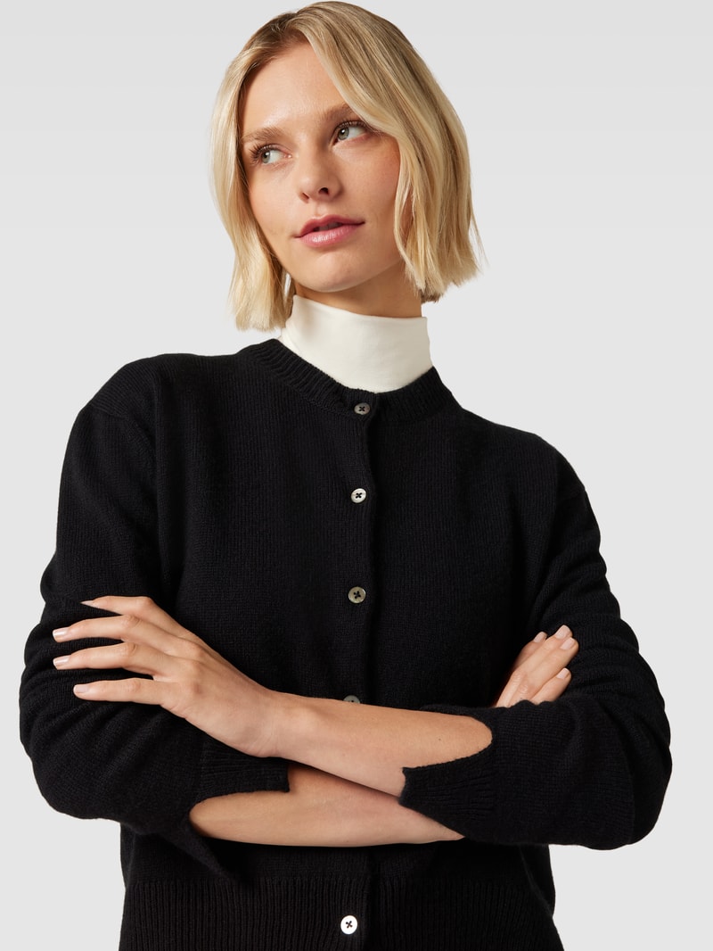 Strickcardigan mit Knopfleiste in schwarz
