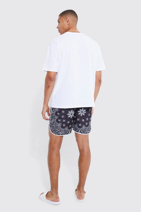 Oversize Official T-Shirt & Badehose mit Bandana-Print