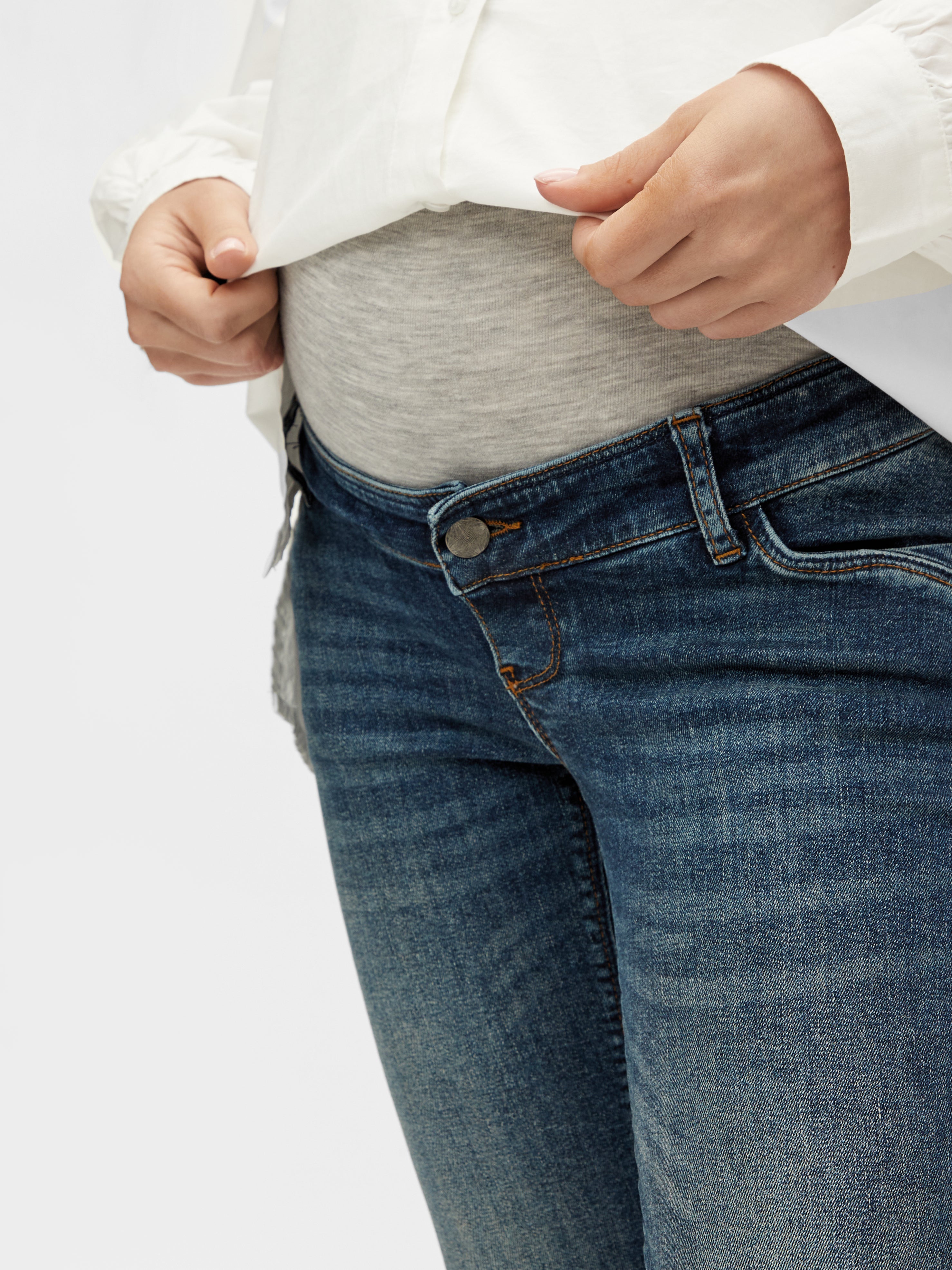 Umstands-jeans