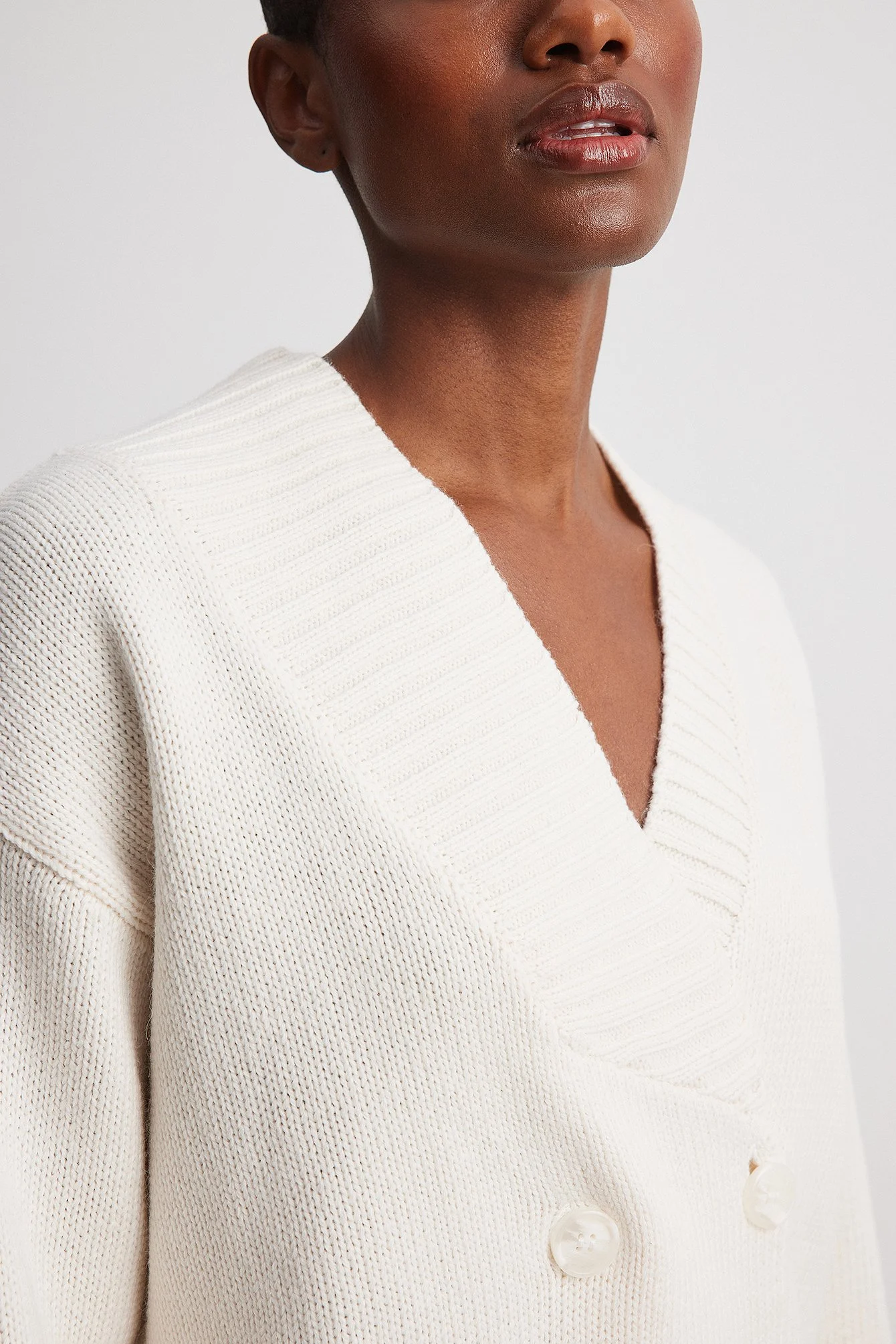 Schwere Oversize-Strickjacke