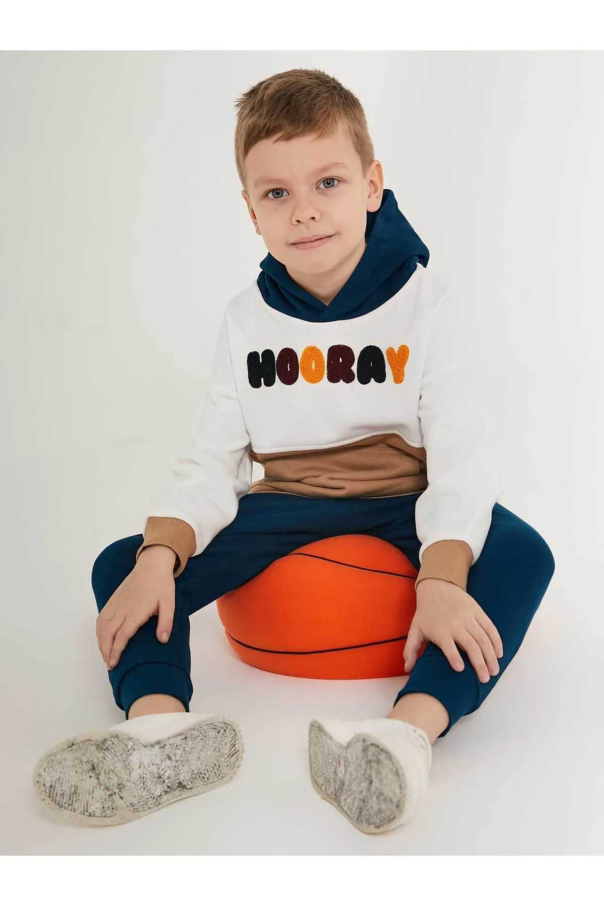 ROLY POLY  Trainingsanzug-Set für Jungen im Alter von 2–7 Jahren – Creme