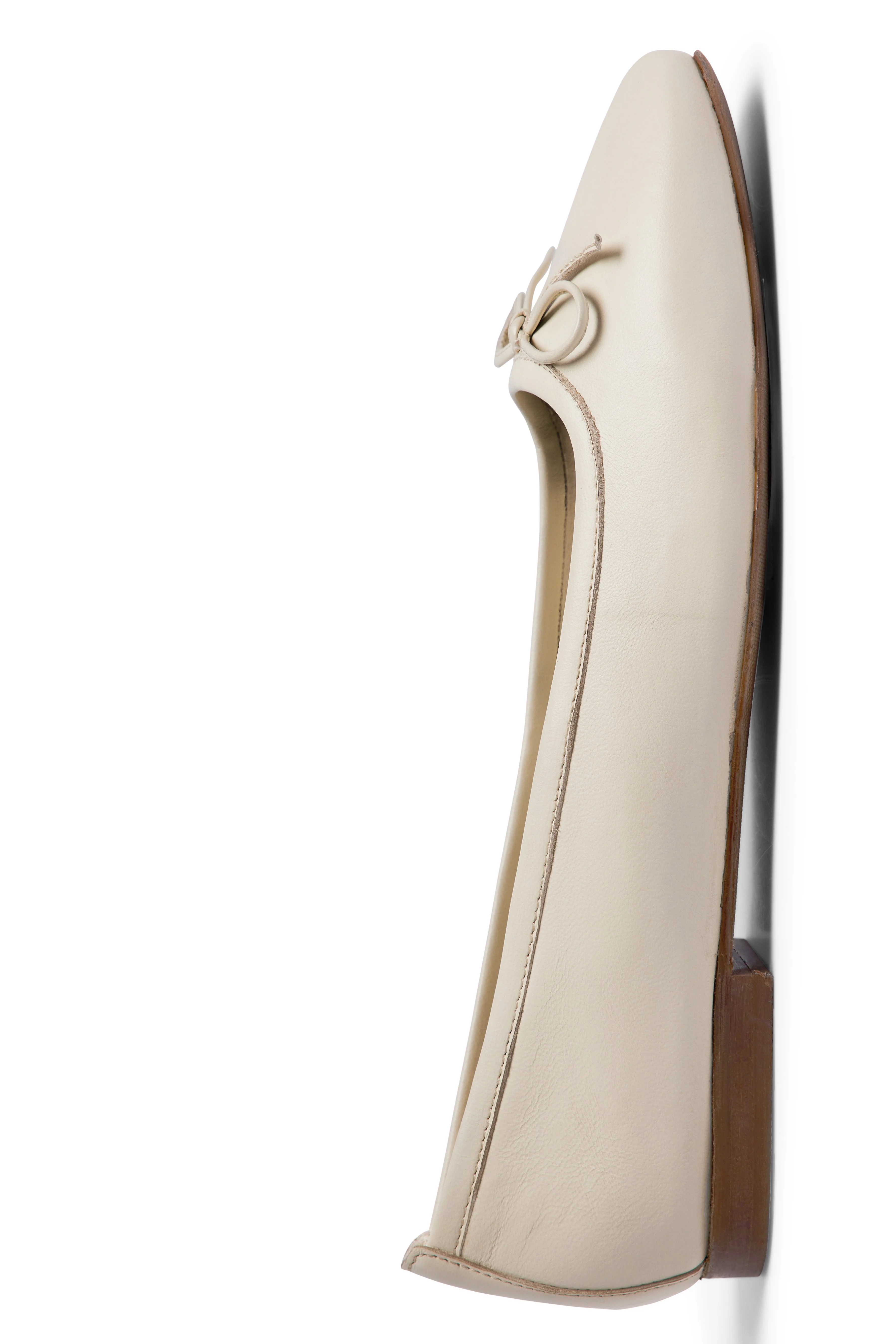 Ballerinas aus Leder mit eckiger Spitze