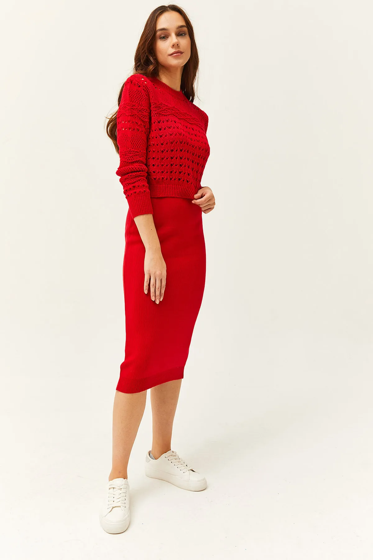 Olalook  Rotes Strickkleid mit dünnen Trägern für Damen, durchbrochener Pulloveranzug TKM-19000241