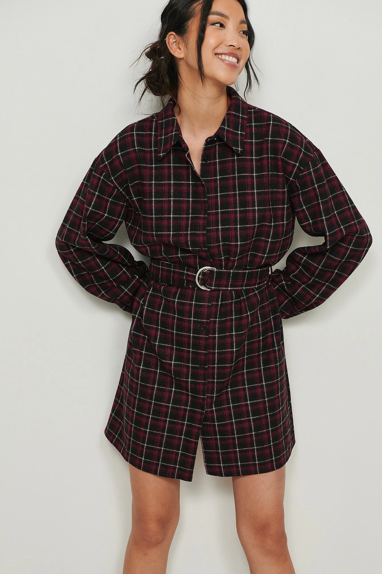 Kariertes Überhemdkleid mit Gürtel