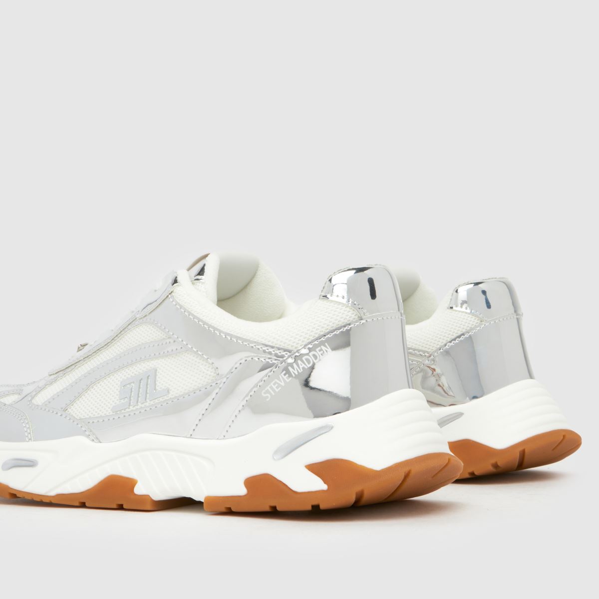 Steve Madden – Sneakpeak – Silverfärgade sneakers i flera färger