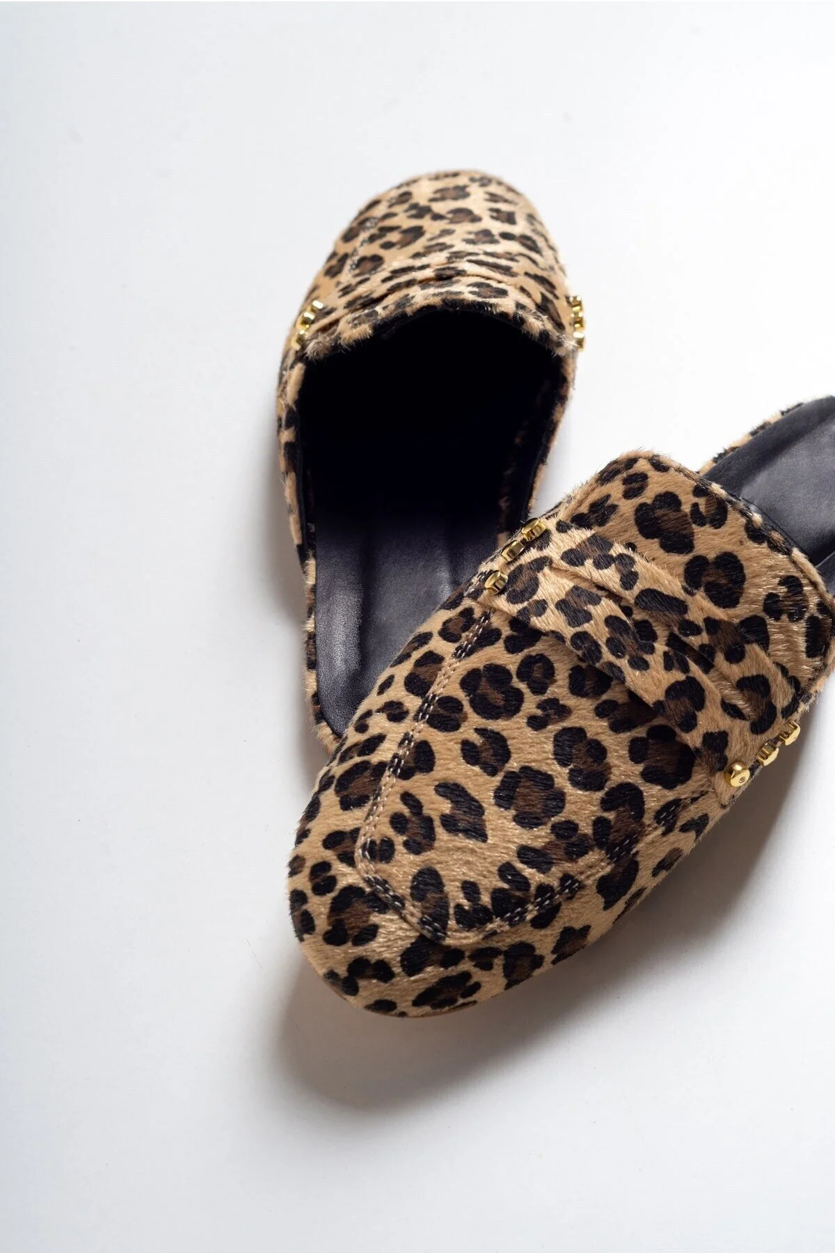 LuviShoes  Braune Leoparden-Hausschuhe aus echtem Leder für Damen