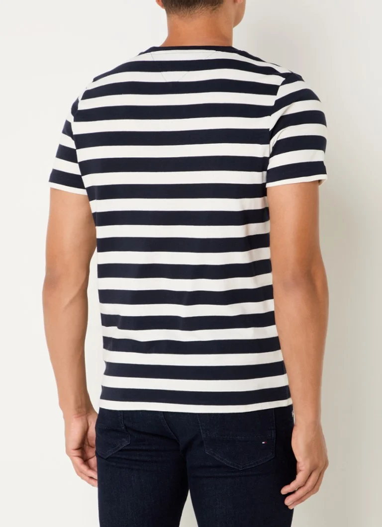 Tricou Tommy Hilfiger cu dungi și logo brodat