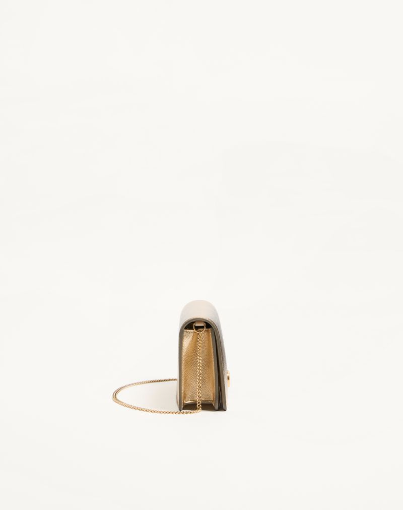 VLogo Signature Mini-skuldertaske i lamineret, kornet kalveskind med juvellogo