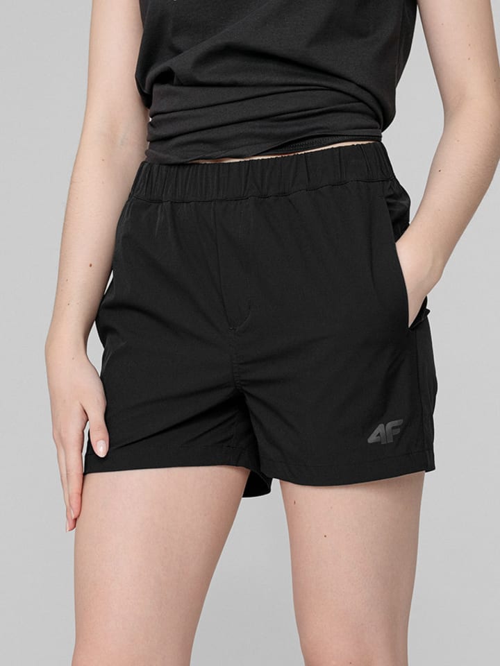 4F Funktionsshorts in Schwarz günstig kaufen