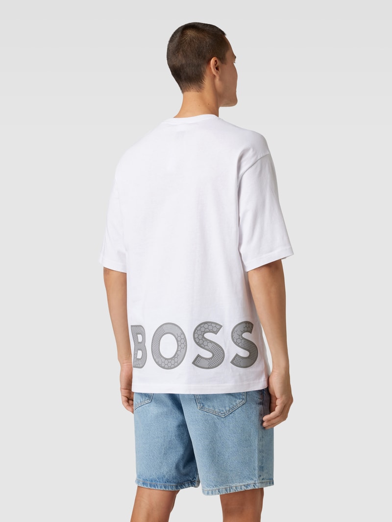 Oversized T-Shirt mit Label-Detail Modell 'Talboa Lotus' in weiß