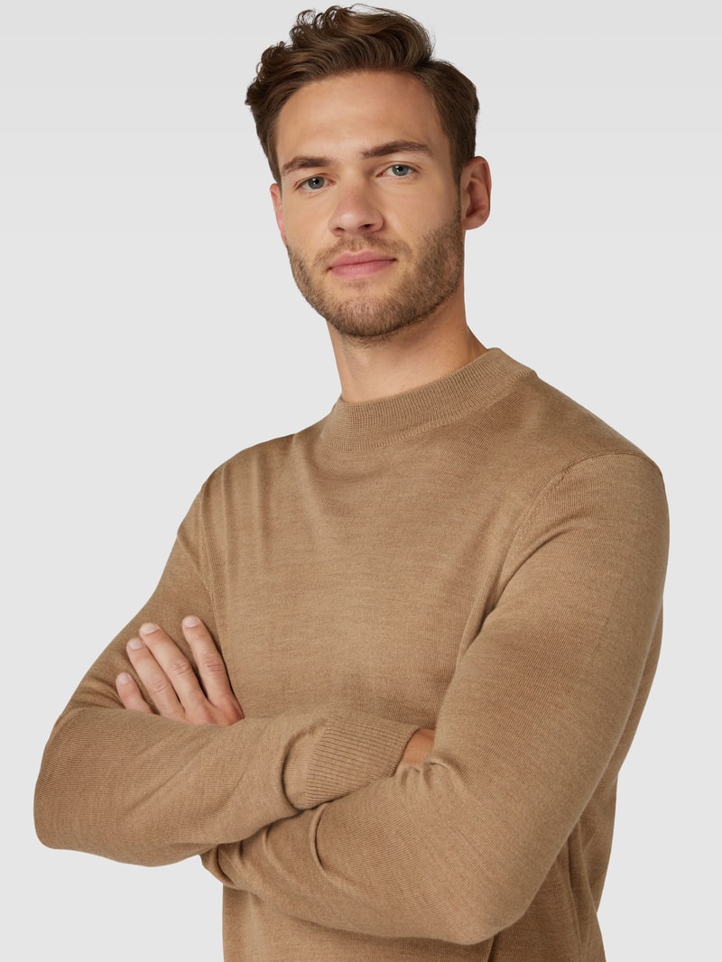 Strickpullover mit Rundhalsausschnitt Modell 'Davide' in camel