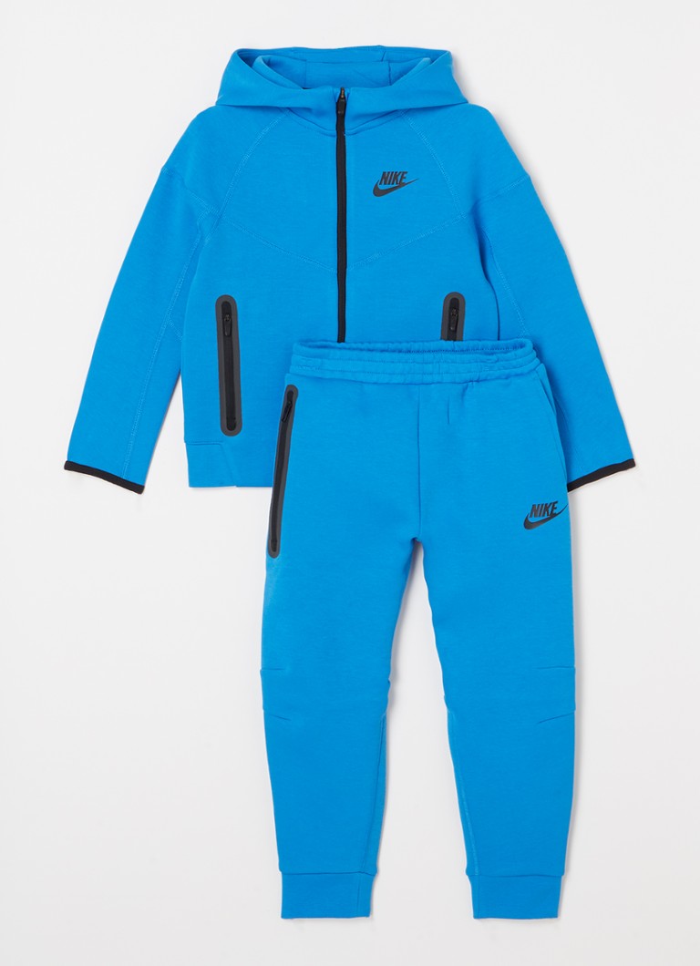 Trening Nike Tech Fleece din două piese cu logo