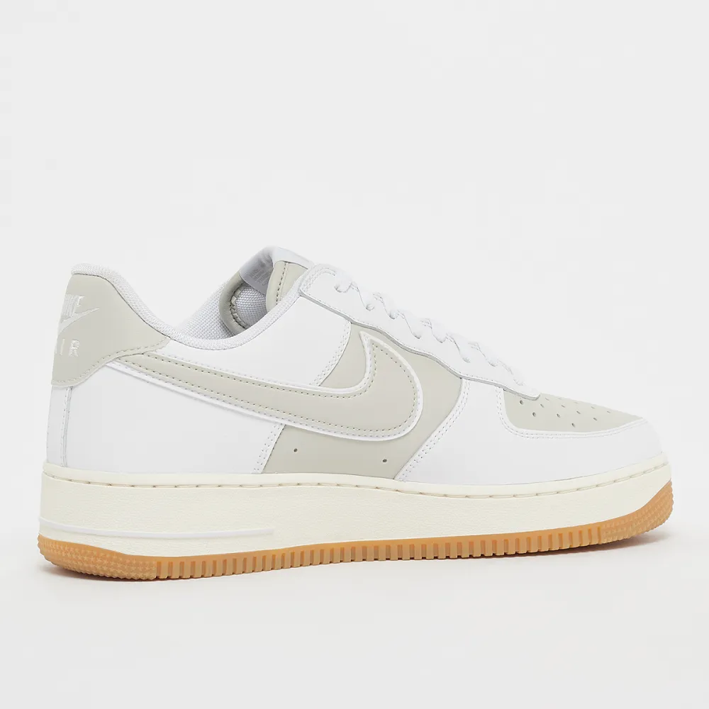 Nike Air Force 1 07 FQ8201-100 / weiss