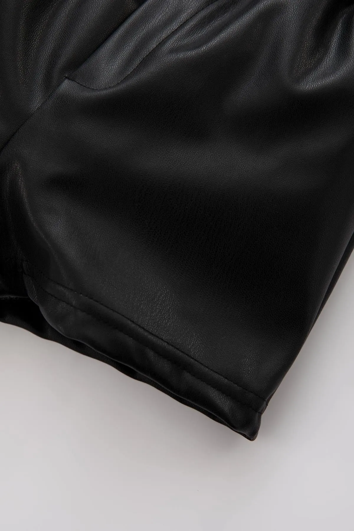 DeFacto  Baby-Mädchen-Set aus Kunstleder mit bequemer Passform, 2 Stück