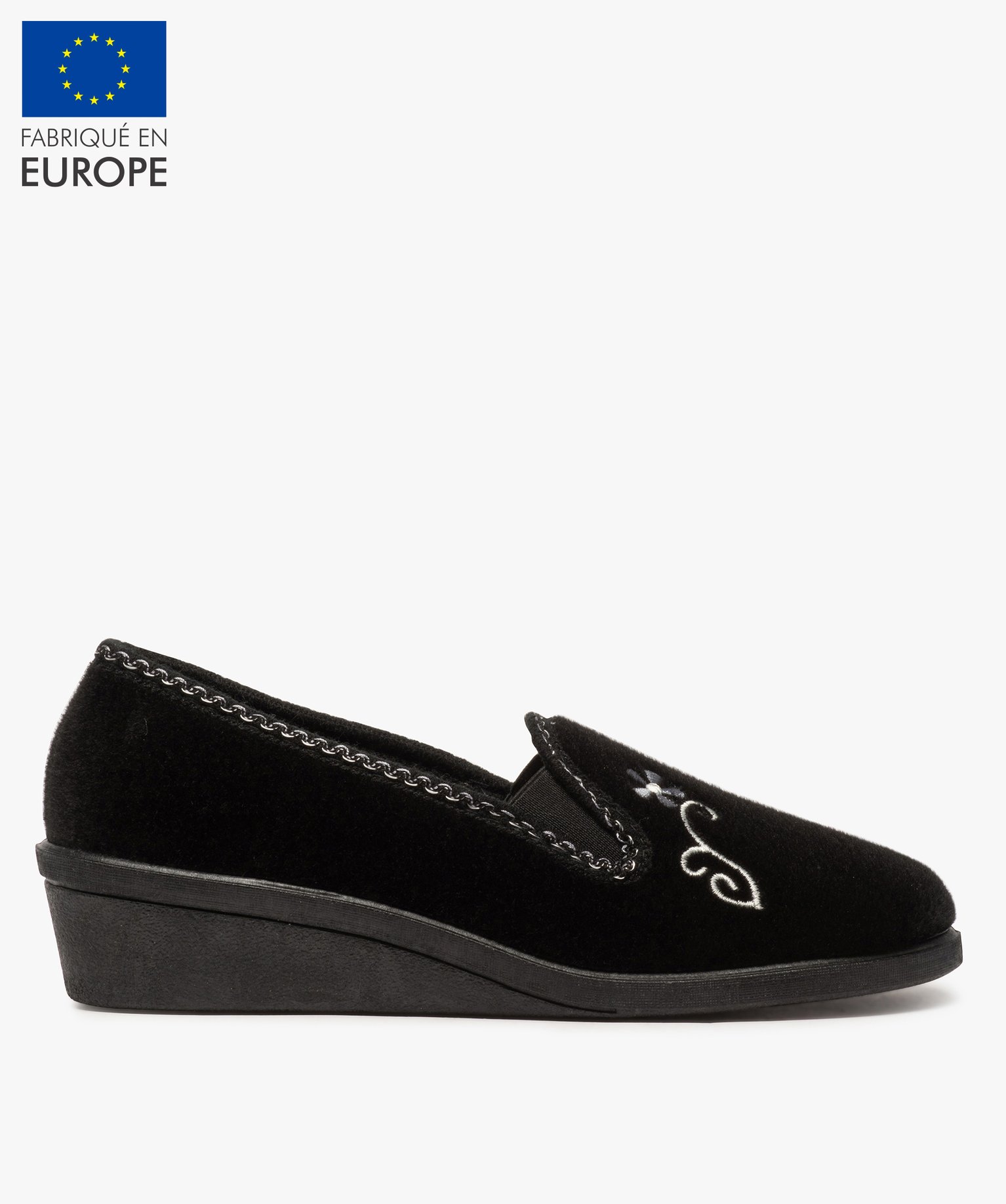 Chaussons femme à talon compensé et dessus brodé noir | GEMO