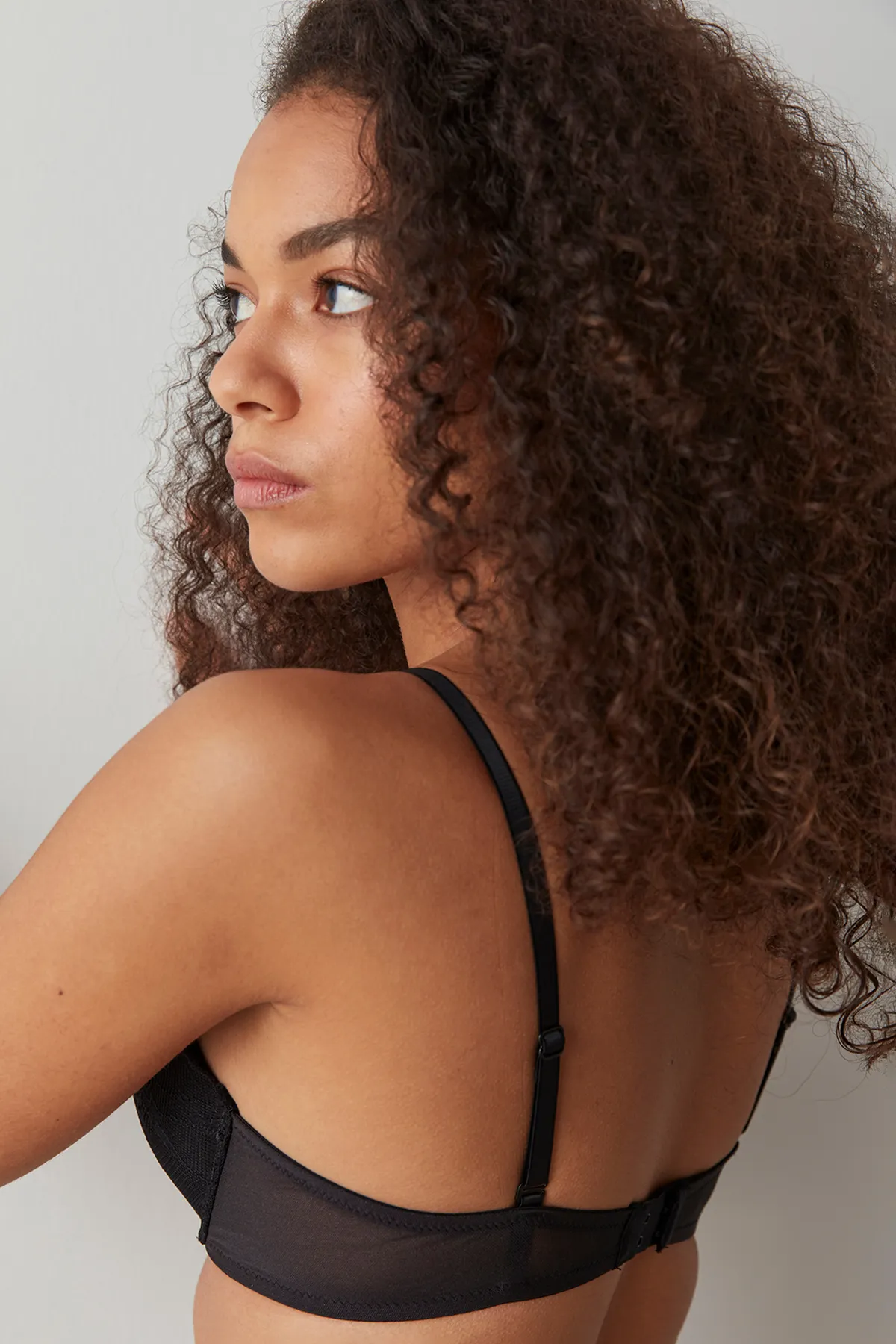 Penti  Schwarzer Push-Up-BH von Wowbra mit Spitzendetail