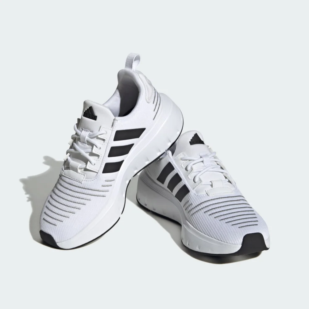 adidas Swift Run IG7294 / weiss