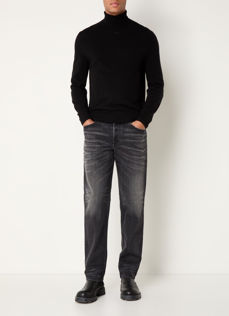 Diesel 2023 D-Finitive tapered jeans with colored washing