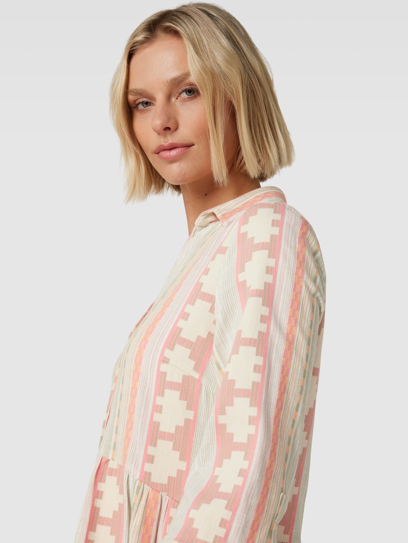 Knielanges Hemdblusenkleid mit Allover-Muster in offwhite