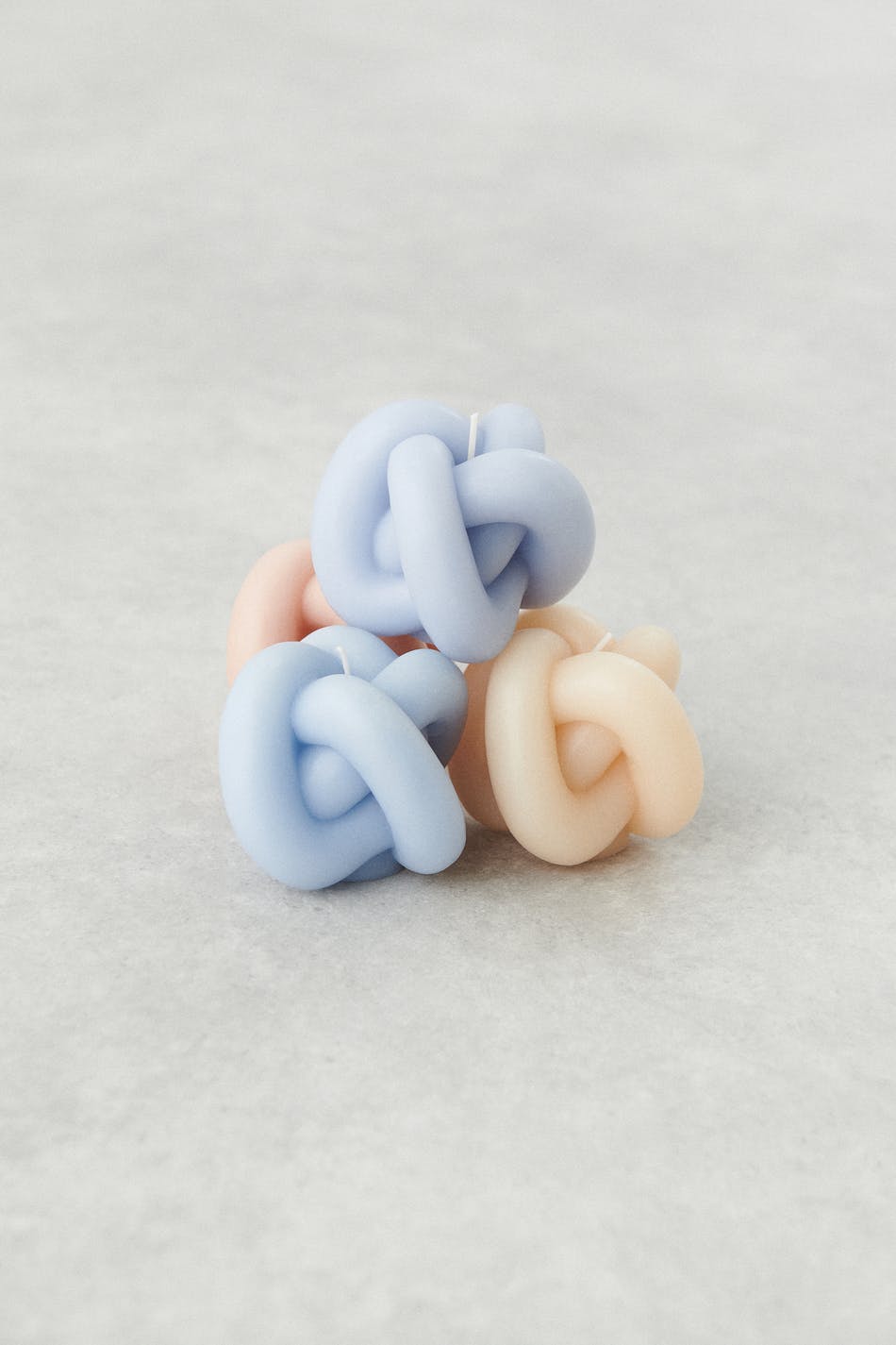 Knot candle