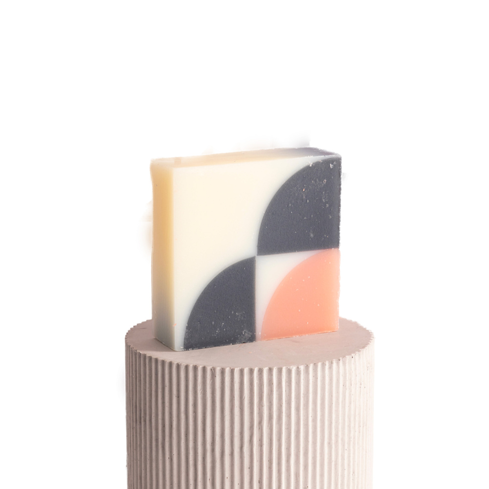 ciment KIMONO Savon surgras corps motif Kimono - Fragrance Fleur cerisier Savon solide 100g