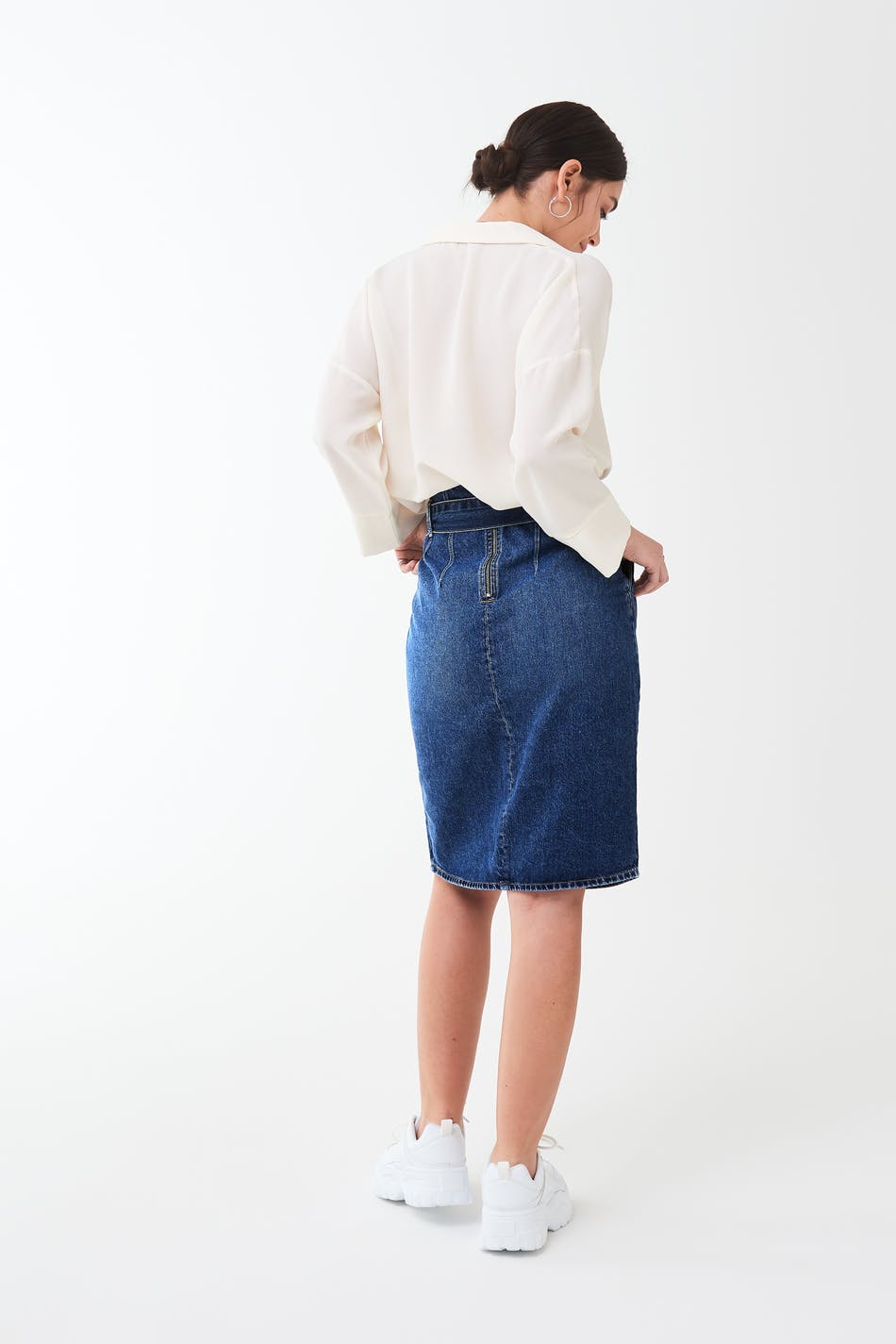 Paperbag wrap denim skirt