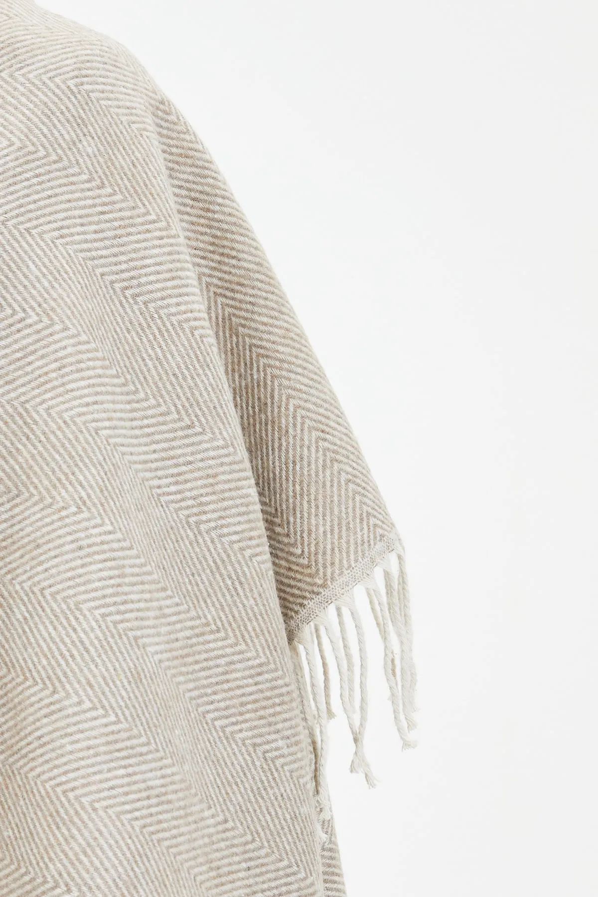 Trendyol Collection  Weicher strukturierter Nerzschal für Damen TWOAW22AT0039